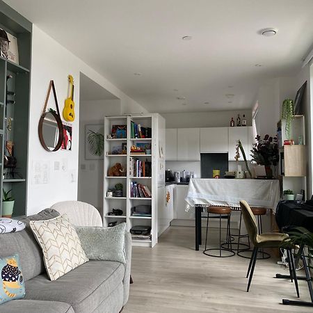 شقة Cozy Flat With Stunning Views لندن المظهر الخارجي الصورة