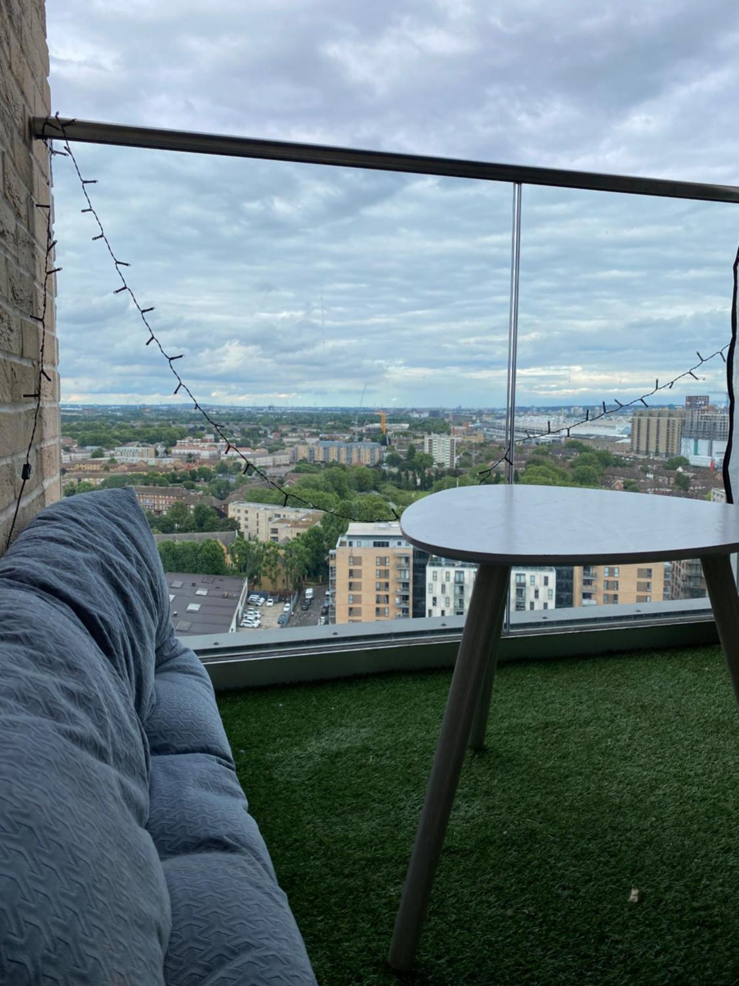 شقة Cozy Flat With Stunning Views لندن المظهر الخارجي الصورة
